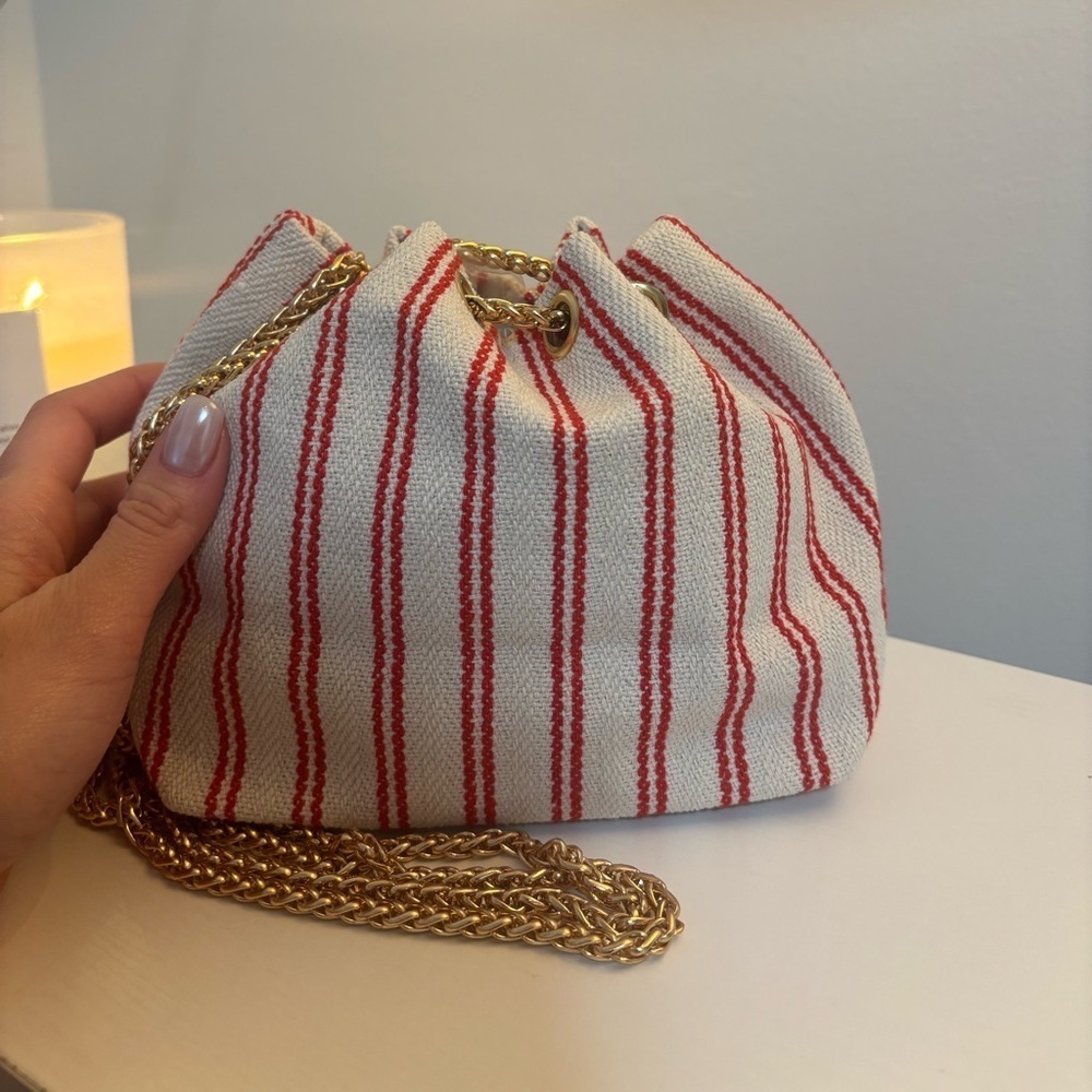 Striped Red and White Linen Bucket Bag - Picture 6 of 7